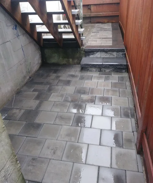 Walkway in Renton, Red Roses Landscaping 1 LLC